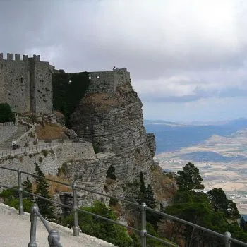 The stronghold and Castle of Venere